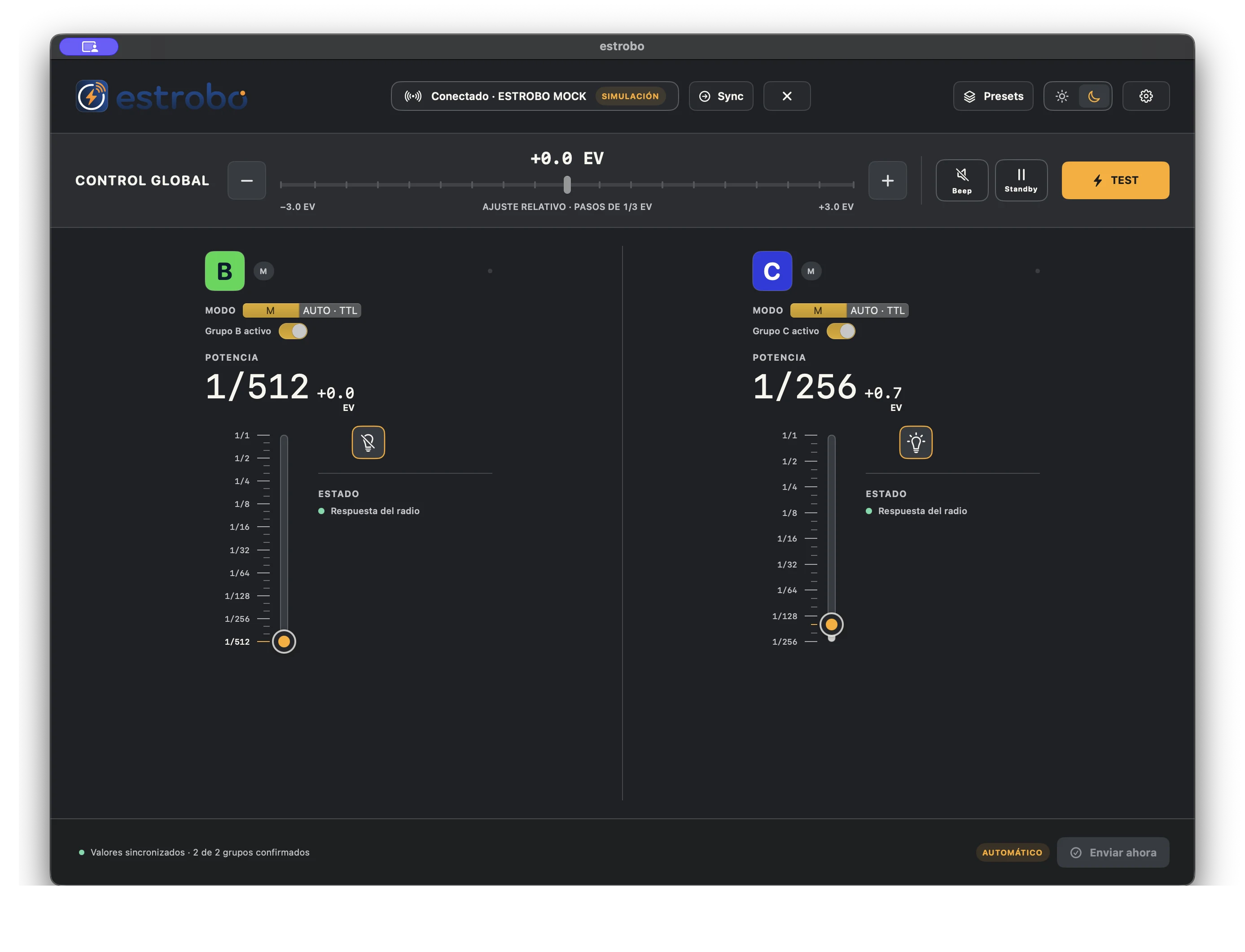 Estrobo in Channels view, controlling two flash groups in simulation mode